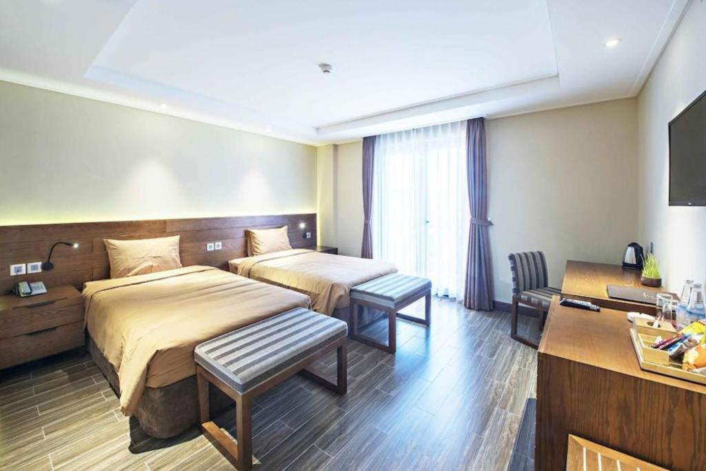 Thang Loi Tam Dao Hotel Exterior photo